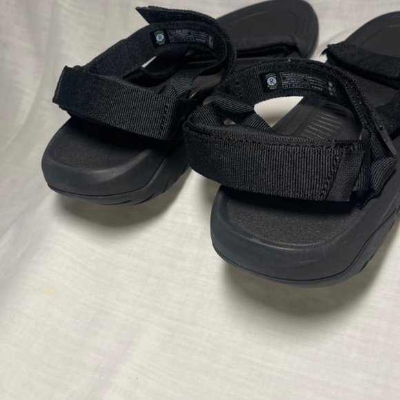 Teva Men’s Hurricane XLT2 Black Velcro Sandal. Size 13. New In Box - Picture 5 of 8